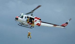 直升机坠落3人遇难